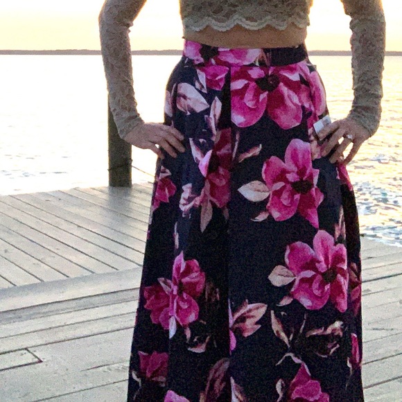 Speechless Floral Satin Skirt Maxi - Picture 3 of 8